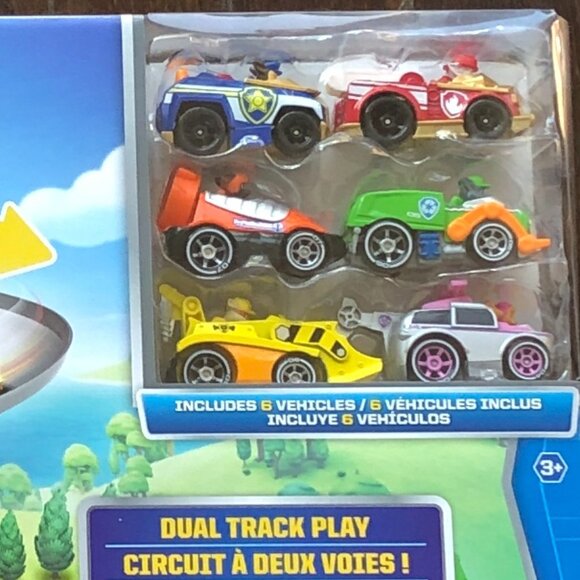 New in Box-PAW Patrol True Metal Adventure Bay Lookout  Way w/ 6 Metal Vehicles - Picture 9 of 16